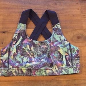 Lululemon size 8 bra